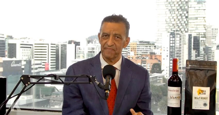 Klave Internacional, programa de actualidad internacional de KlaveEC